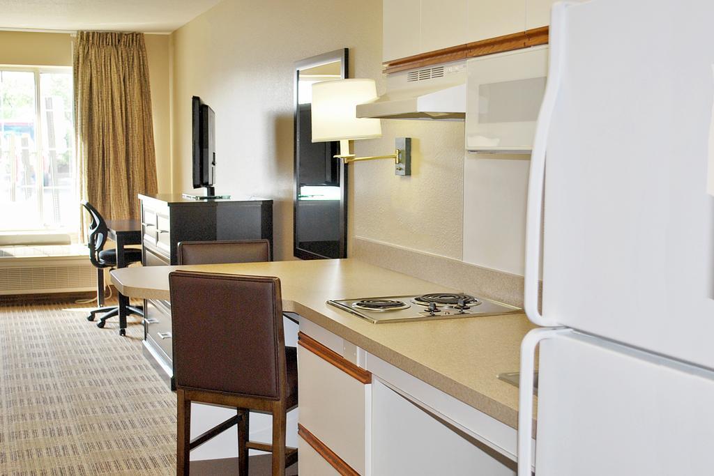 Mainstay Suites Las Vegas Convention Center Екстериор снимка