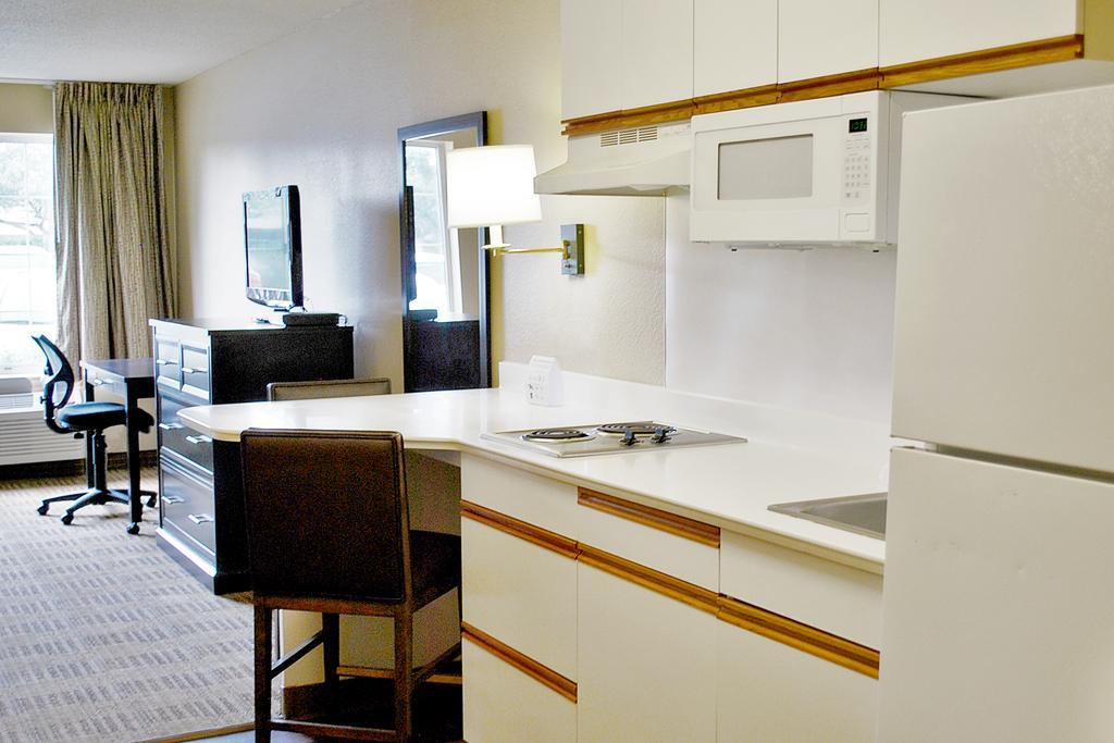 Mainstay Suites Las Vegas Convention Center Екстериор снимка